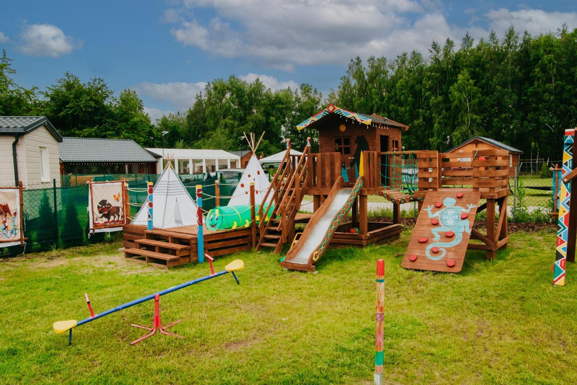Hotel Indiana Camp - 150 M Od Suntago Park Grabce-Towarzystwo Exteriér fotografie