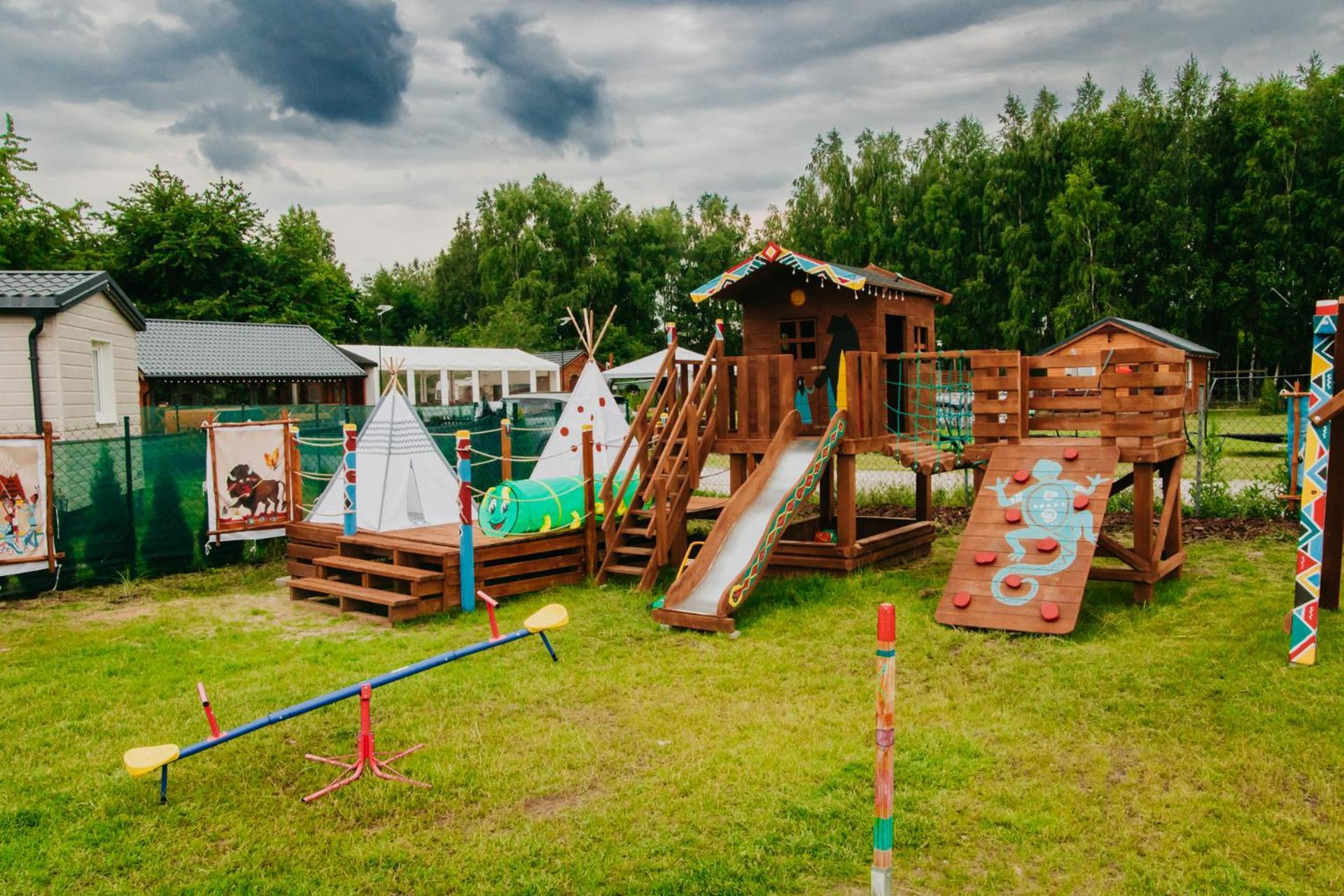 Hotel Indiana Camp - 150 M Od Suntago Park Grabce-Towarzystwo Exteriér fotografie
